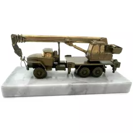 Набор подарочный "Строитель" с бокалами для коньяка и статуэткой "Автокран"